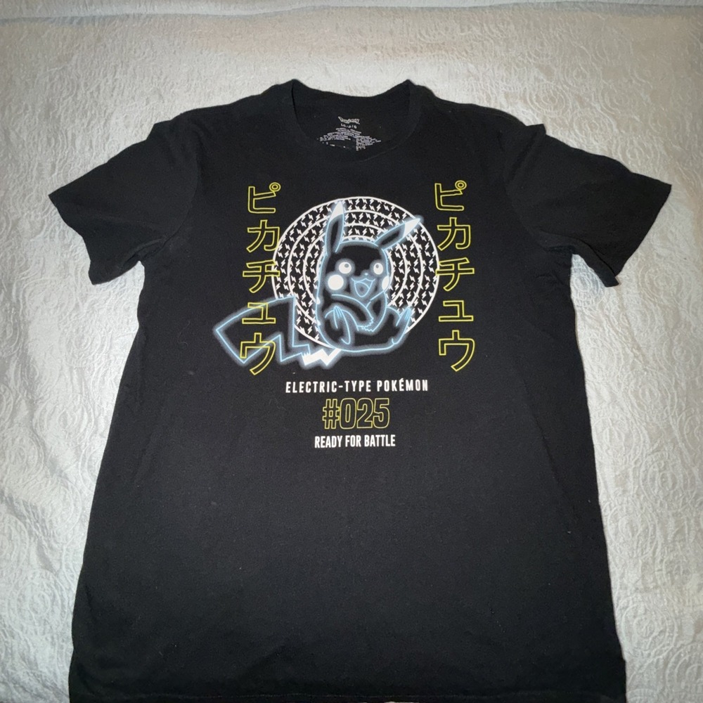 Pokémon Pikachu Graphic T-Shirt‎ Electric Type #025 Black Anime Mens